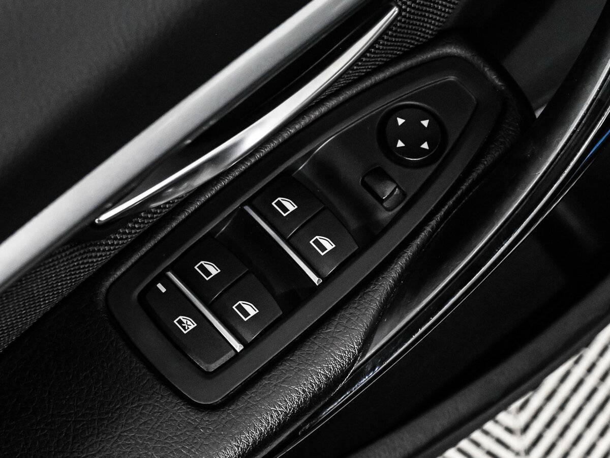 BMW 3 серии б/у, 2016, Автоматическая. Фото: #14