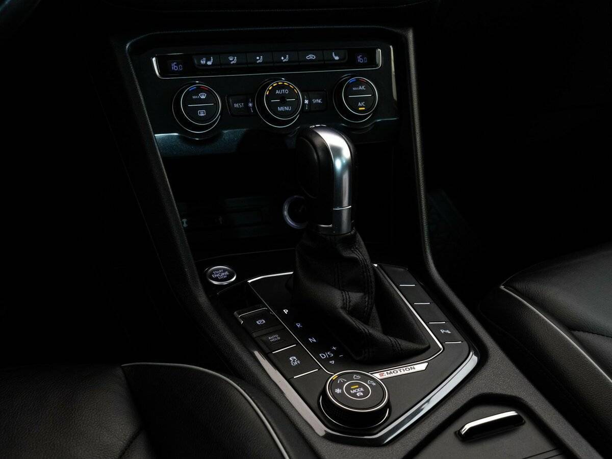 Volkswagen Tiguan б/у, 2017, Роботизированная. Фото: #12