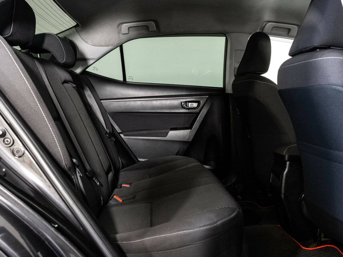 Toyota Corolla б/у, 2013, Механическая. Фото: #15