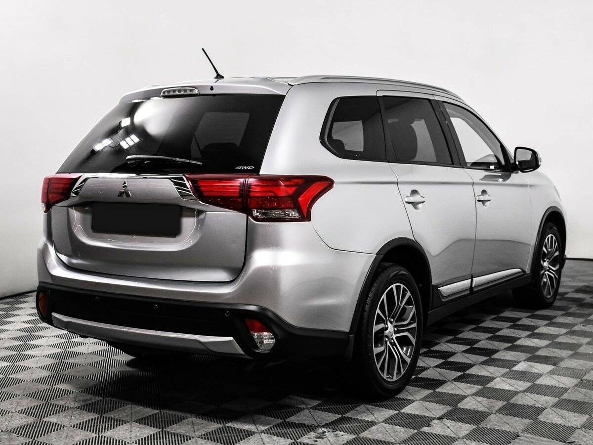 Mitsubishi Outlander б/у, 2015, Вариатор. Фото: #4