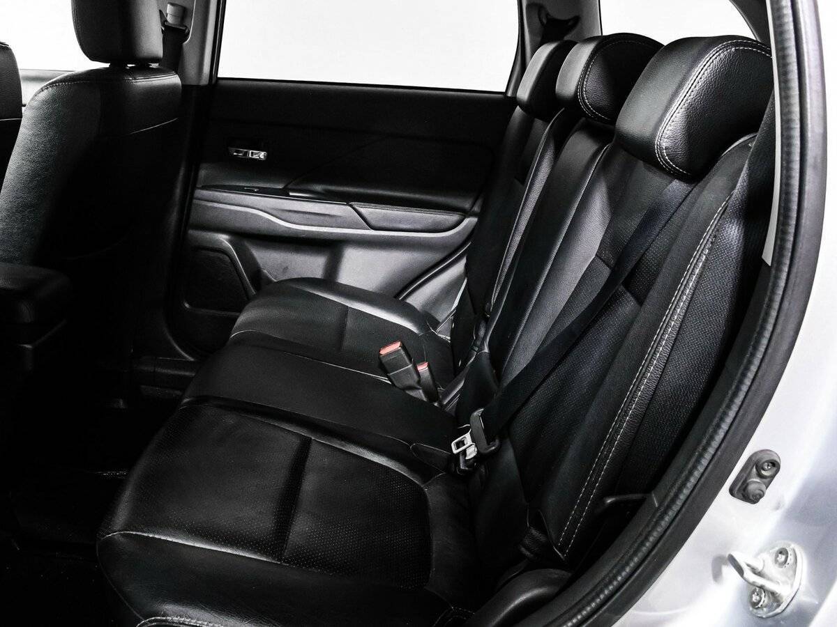 Mitsubishi Outlander б/у, 2015, Вариатор. Фото: #12