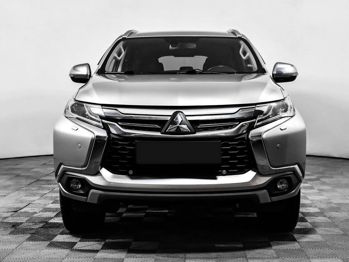 Mitsubishi Pajero Sport б/у, 2017, Автоматическая. Фото: #1