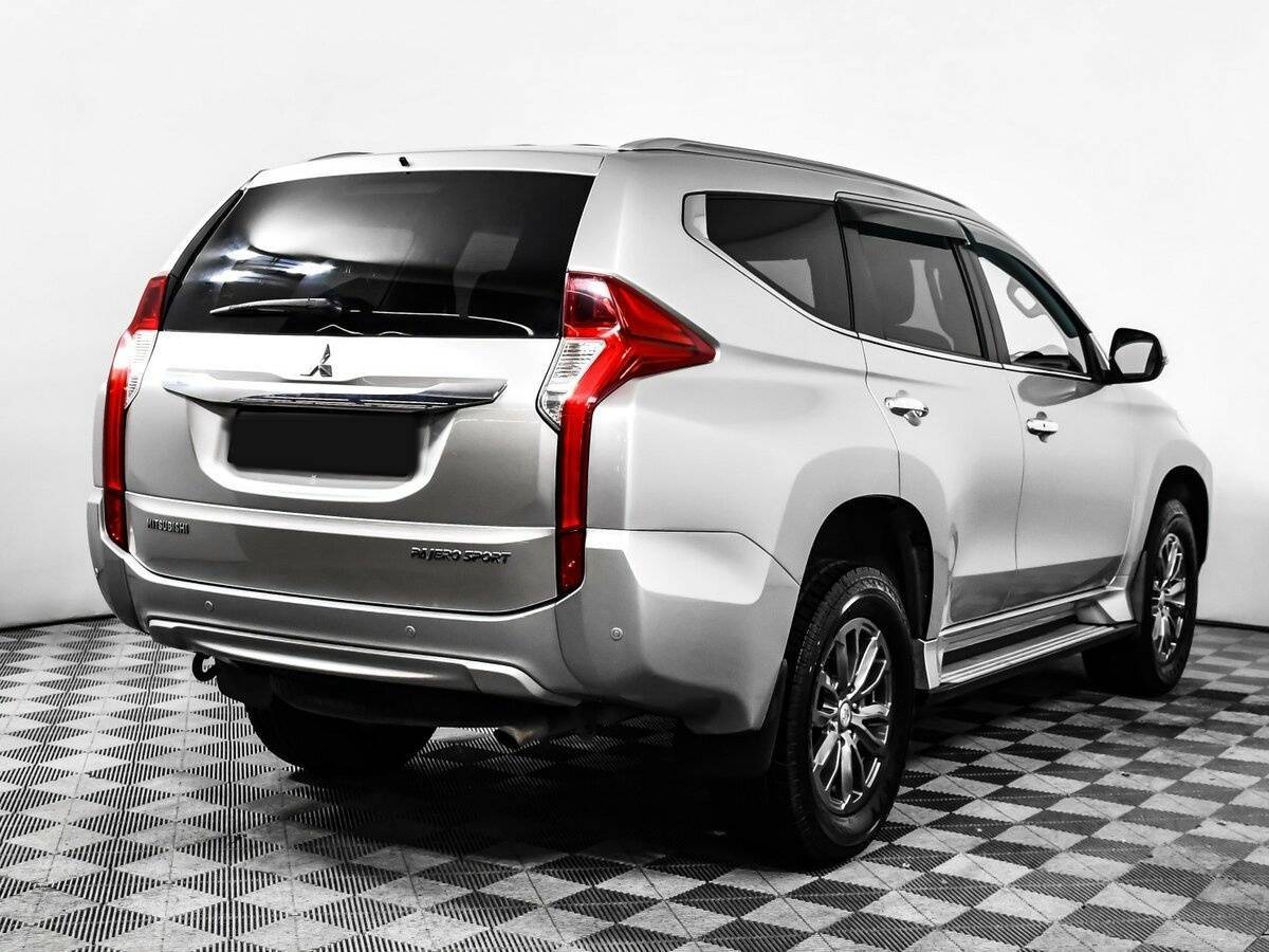 Mitsubishi Pajero Sport б/у, 2017, Автоматическая. Фото: #4
