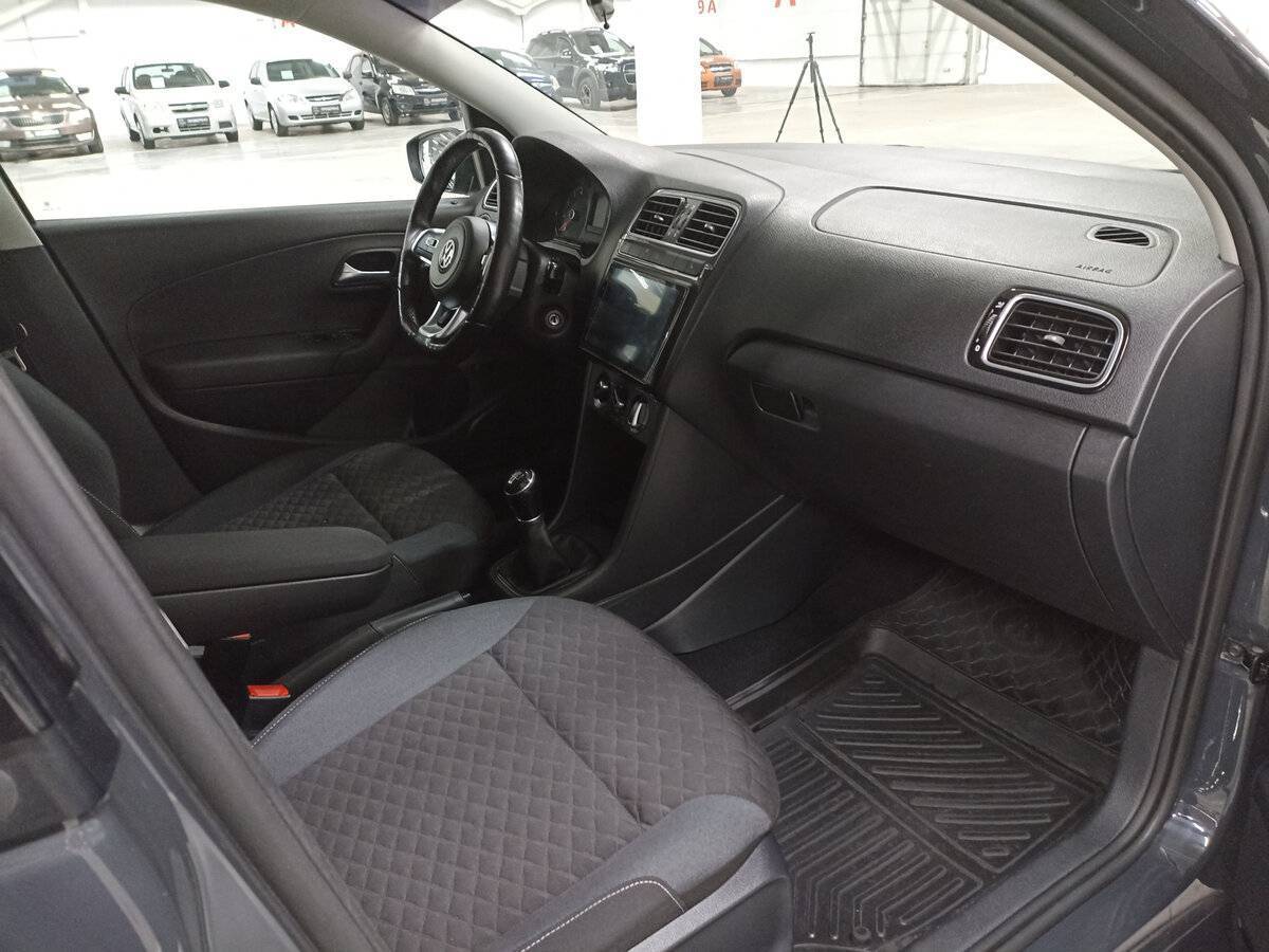 Volkswagen Polo б/у, 2018, Механическая. Фото: #10