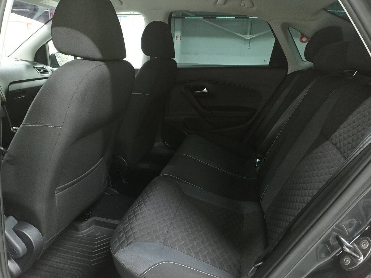 Volkswagen Polo б/у, 2018, Механическая. Фото: #11