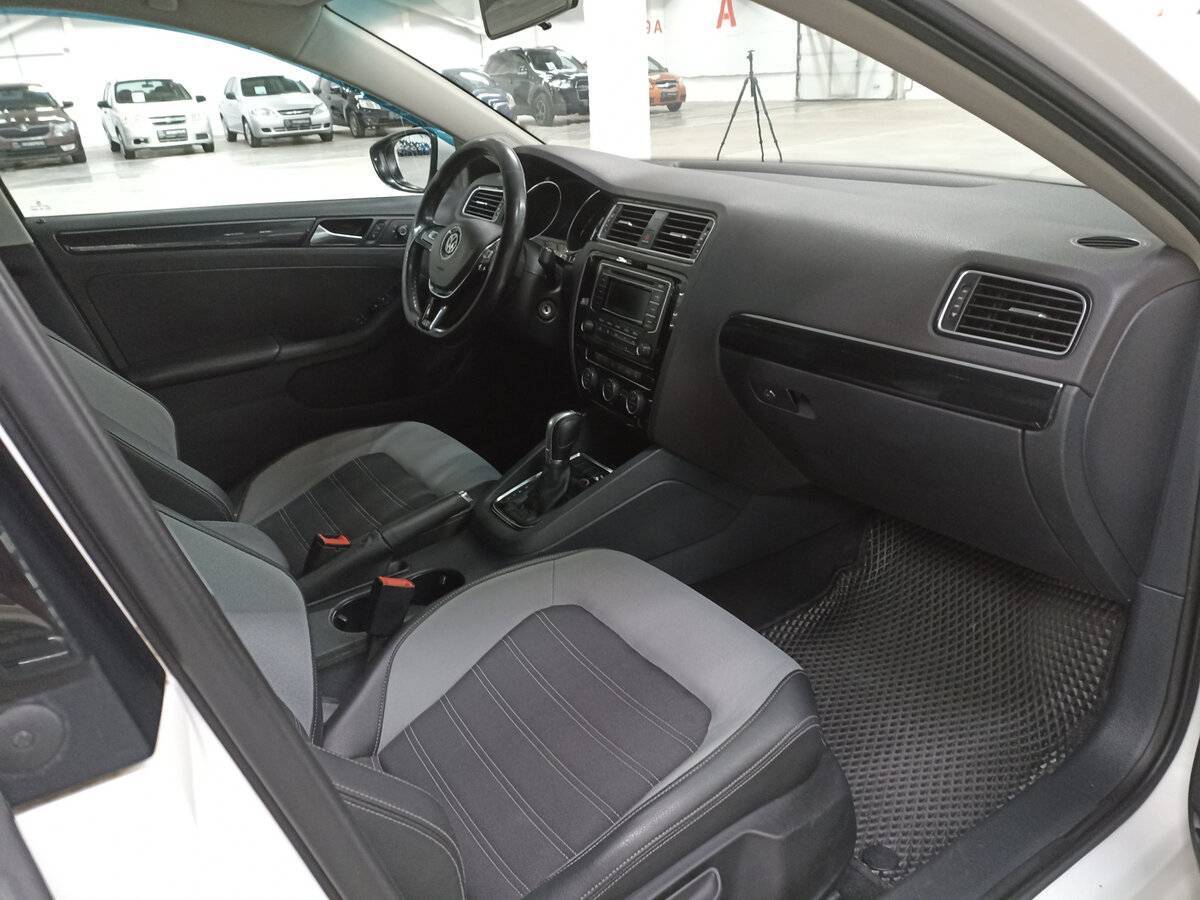 Volkswagen Jetta б/у, 2015, Роботизированная. Фото: #10
