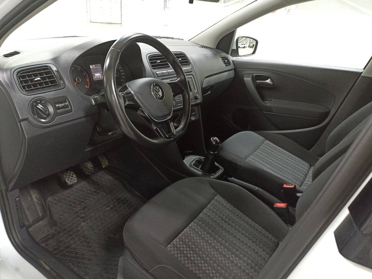 Volkswagen Polo б/у, 2018, Механическая. Фото: #15