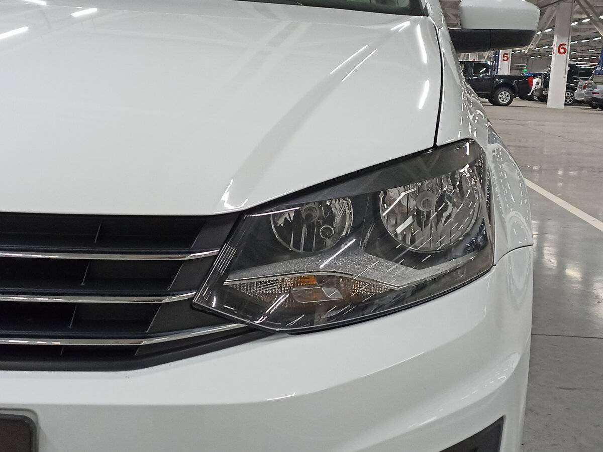 Volkswagen Polo б/у, 2018, Механическая. Фото: #16