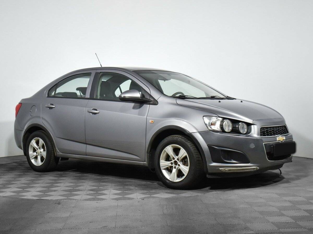 Chevrolet Aveo б/у, 2012, Механическая. Фото: #2