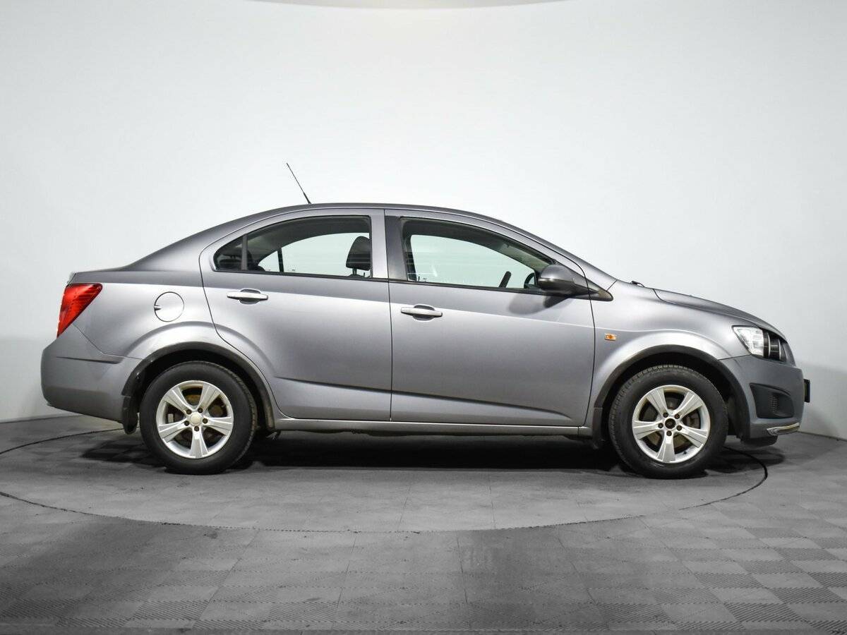 Chevrolet Aveo б/у, 2012, Механическая. Фото: #3