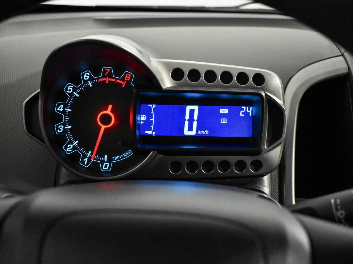 Chevrolet Aveo б/у, 2012, Механическая. Фото: #14