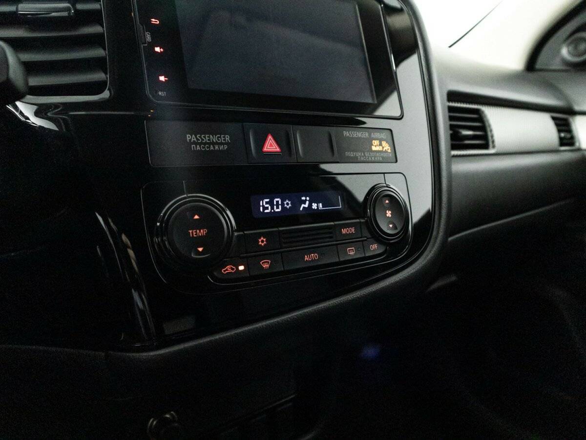 Mitsubishi Outlander б/у, 2017, Вариатор. Фото: #15