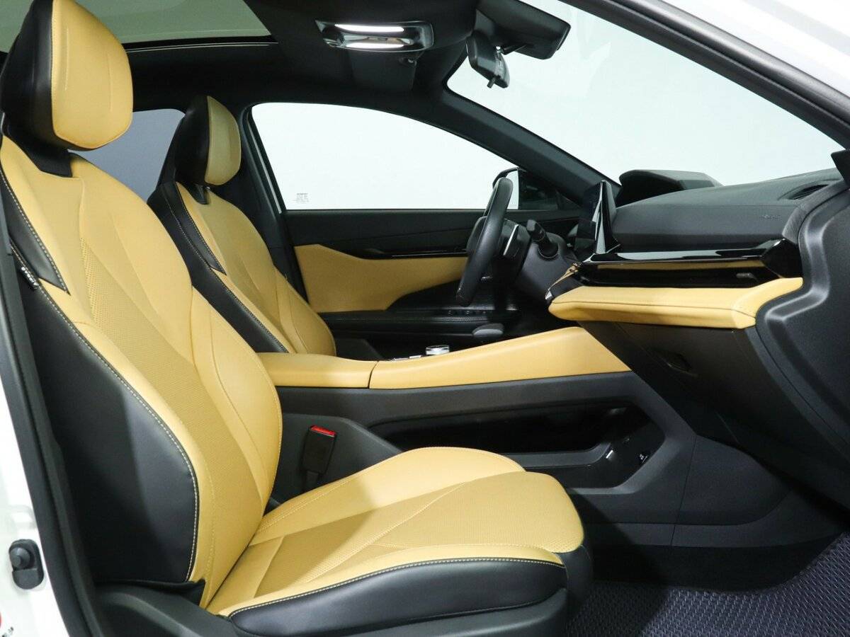 Changan UNI-V б/у, 2022, Роботизированная. Фото: #16