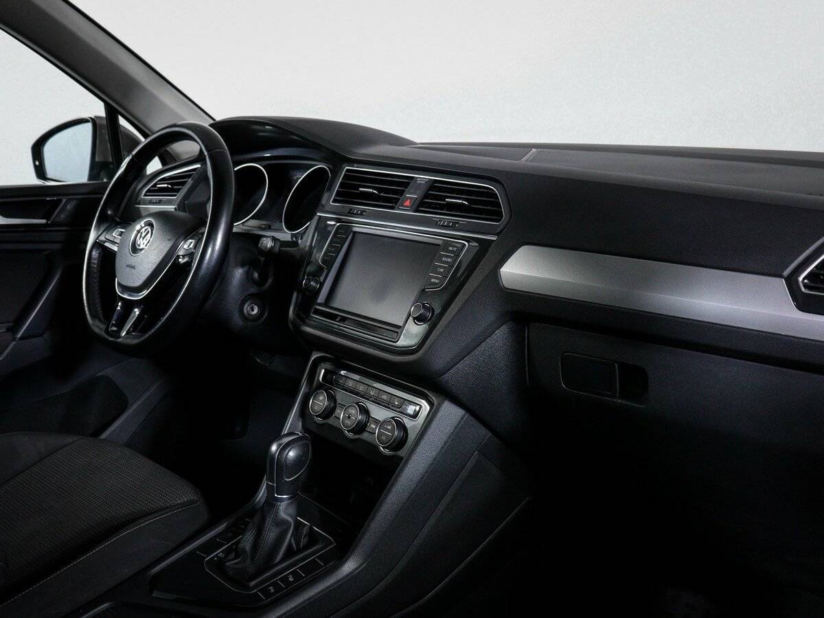 Volkswagen Tiguan б/у, 2017, Роботизированная. Фото: #8