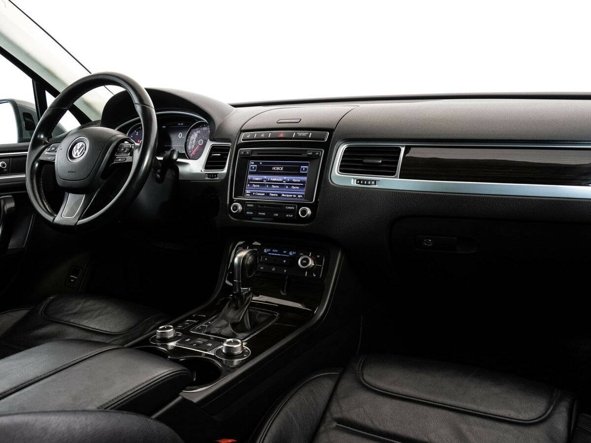 Volkswagen Touareg б/у, 2016, Автоматическая. Фото: #6