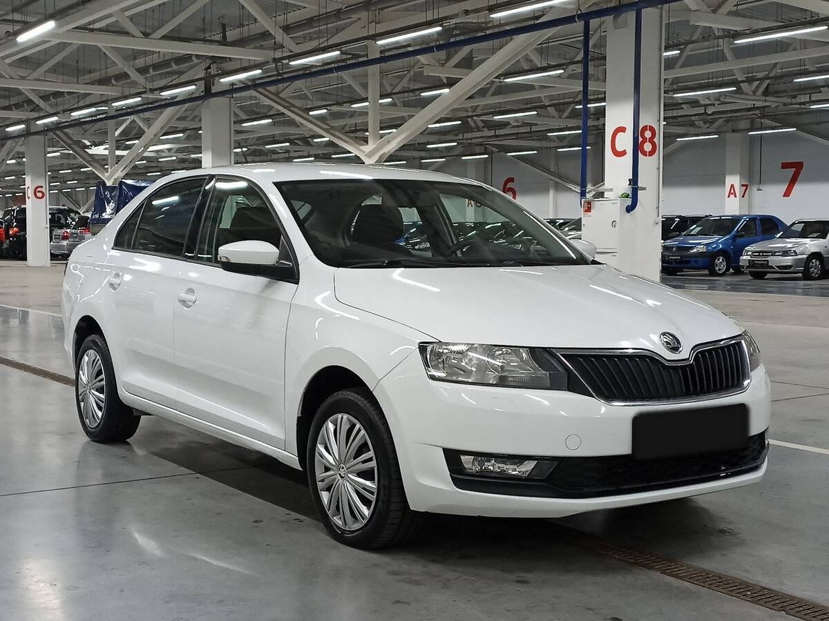 Skoda Rapid б/у, 2018, Автоматическая. Фото: #2