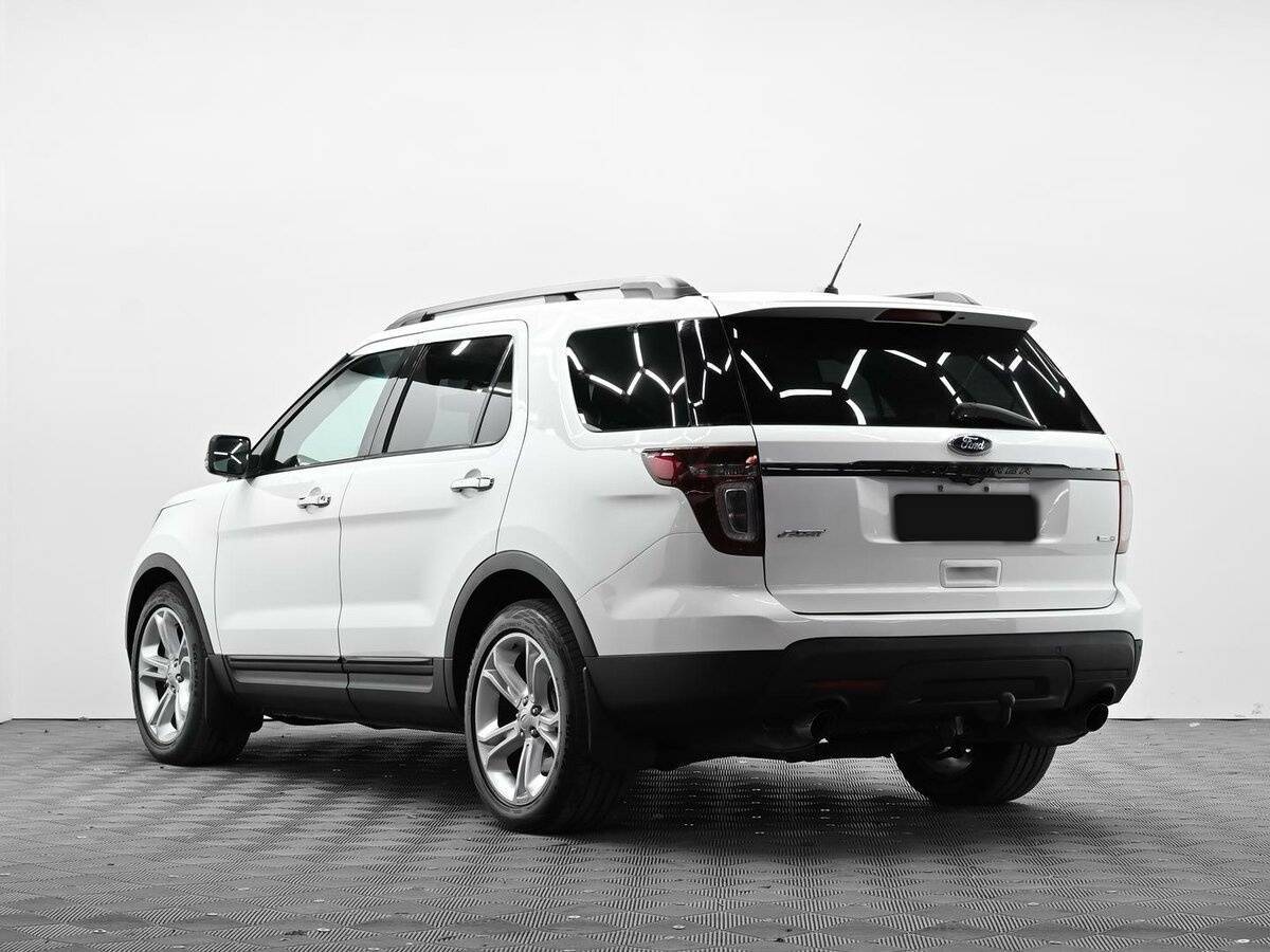 Ford Explorer б/у, 2013, Автоматическая. Фото: #2