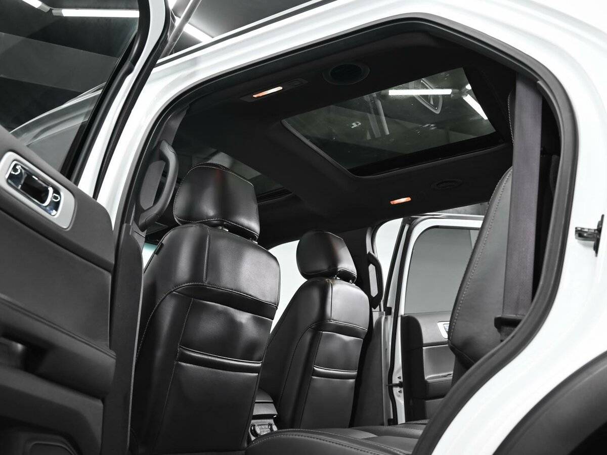 Ford Explorer б/у, 2013, Автоматическая. Фото: #14