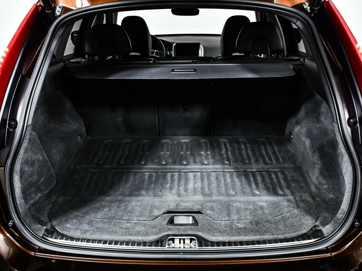 Volvo XC60 б/у, 2015, Автоматическая. Фото: #16