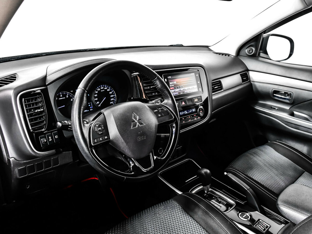 Mitsubishi Outlander б/у, 2018, Вариатор. Фото: #10