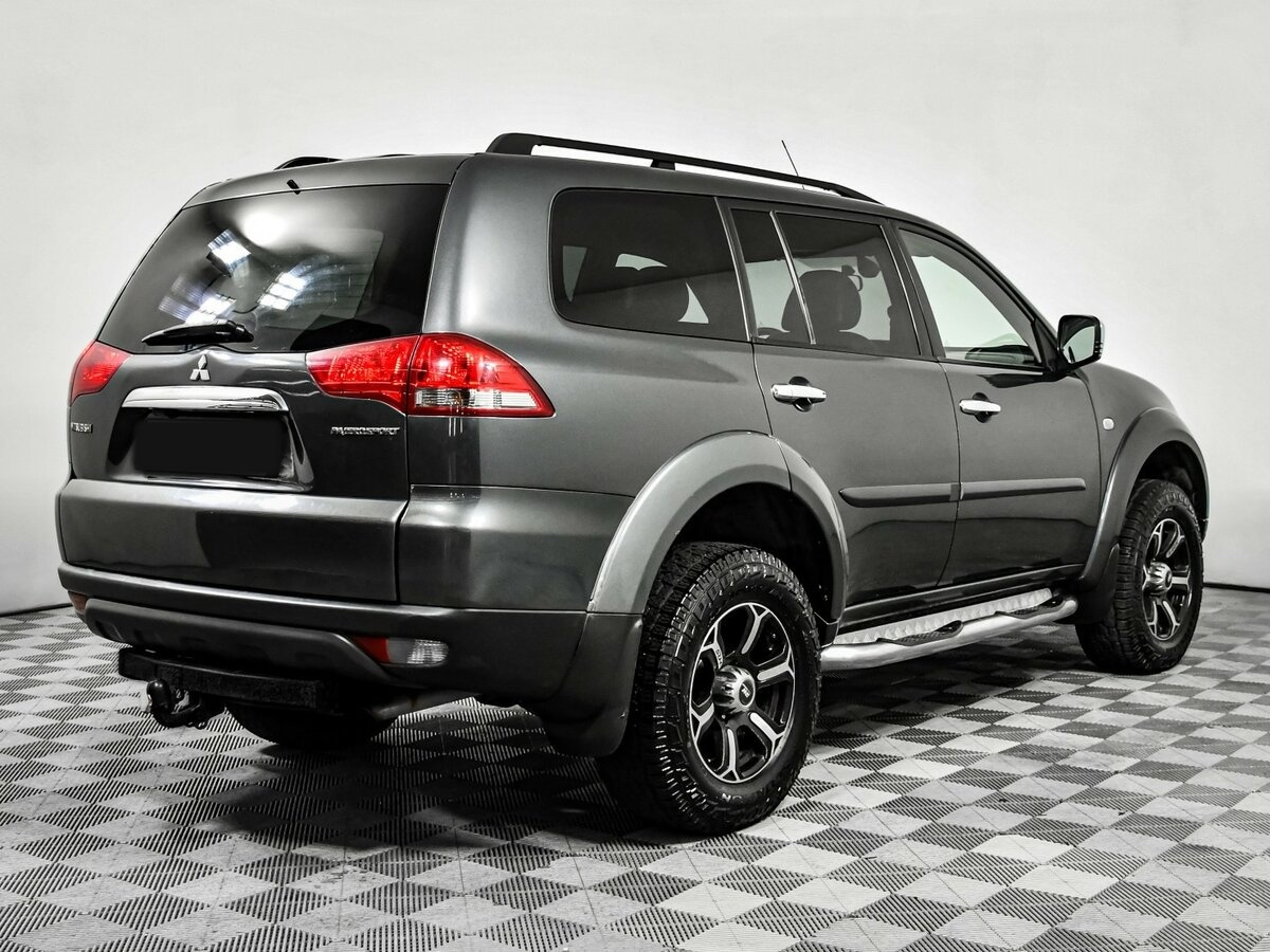 Митсубиши Паджеро Спорт б/у, 2013, Автоматическая. Фото: #3