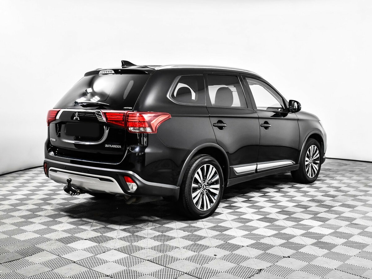 Mitsubishi Outlander б/у, 2018, Вариатор. Фото: #3