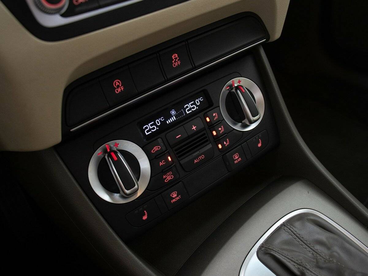 Audi Q3 б/у, 2013, Роботизированная. Фото: #9