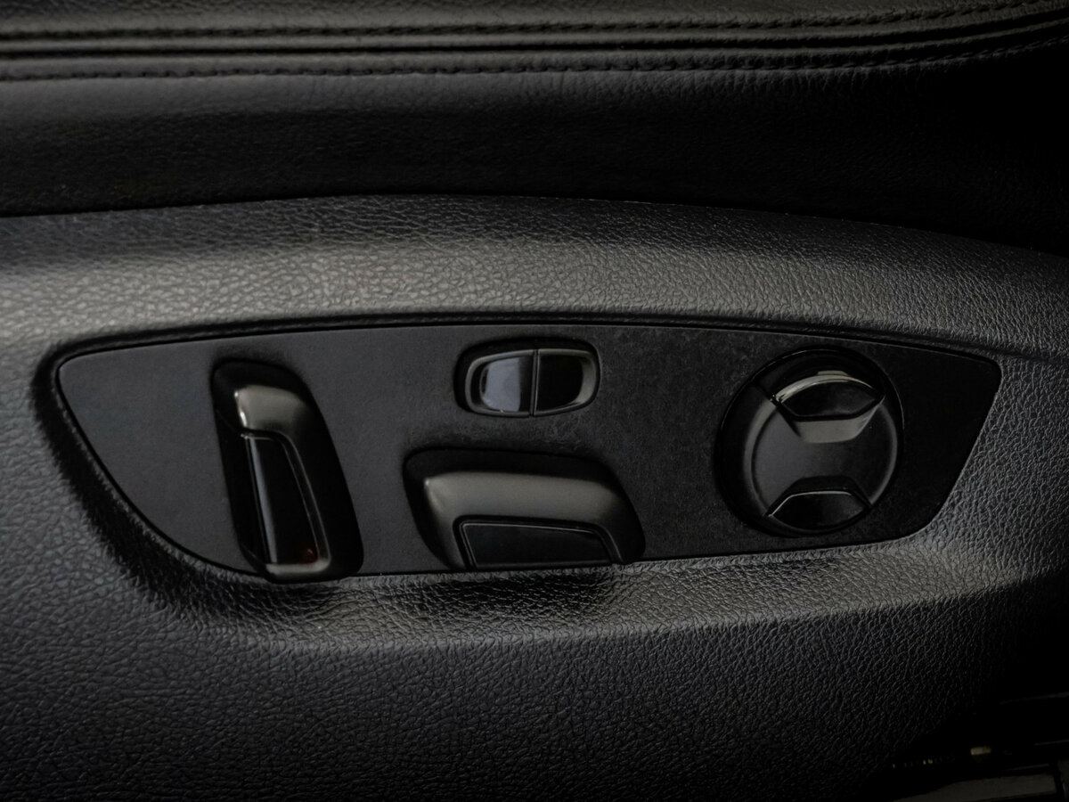 Фольксваген Туарег б/у, 2012, Автоматическая. Фото: #21