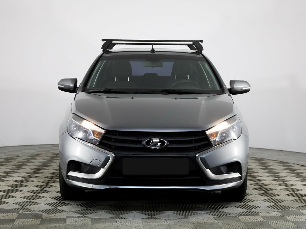 Лада (ВАЗ) Веста б/у, 2017, Механическая. Фото: #1