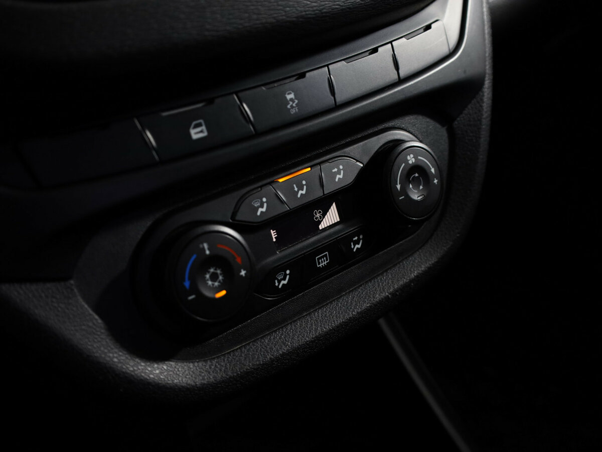 Лада (ВАЗ) Веста б/у, 2017, Механическая. Фото: #12