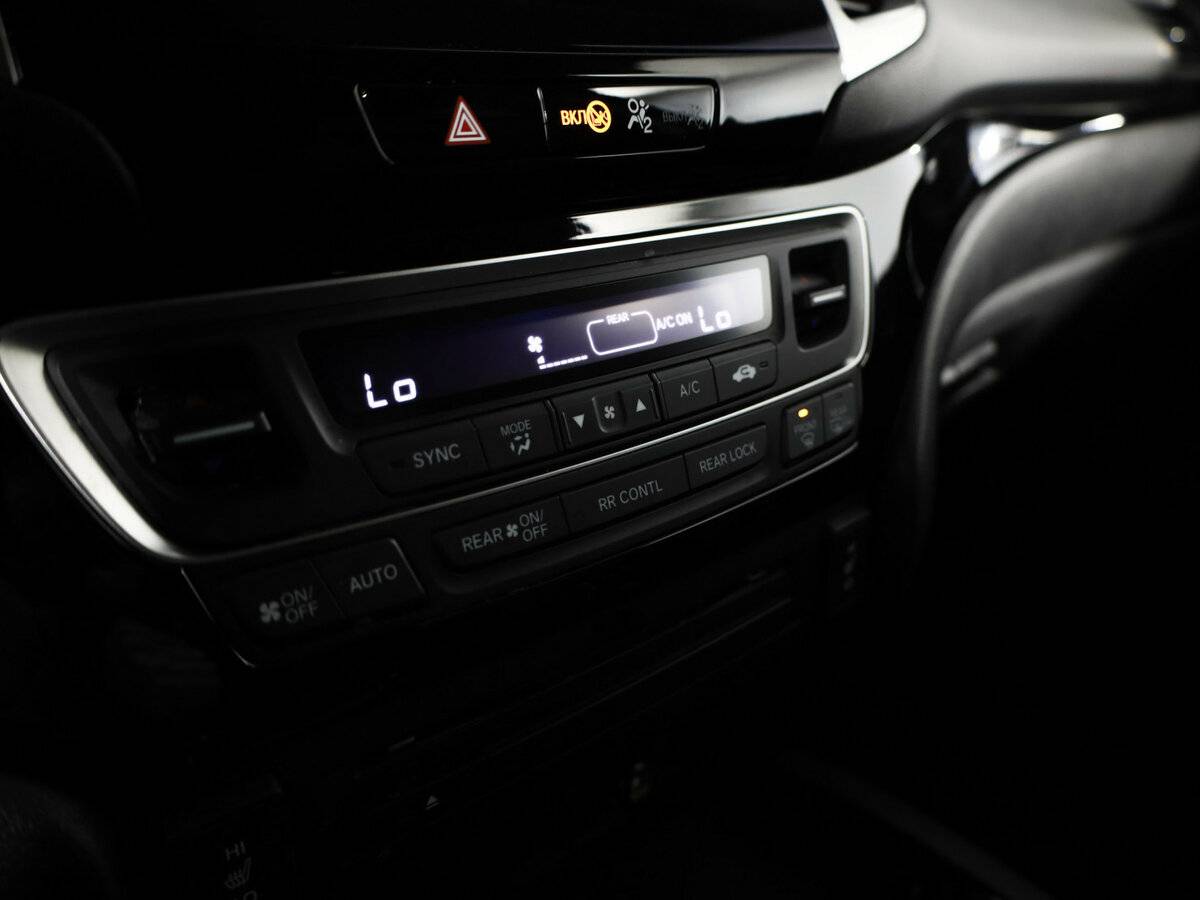 Honda Pilot б/у, 2016, Автоматическая. Фото: #19