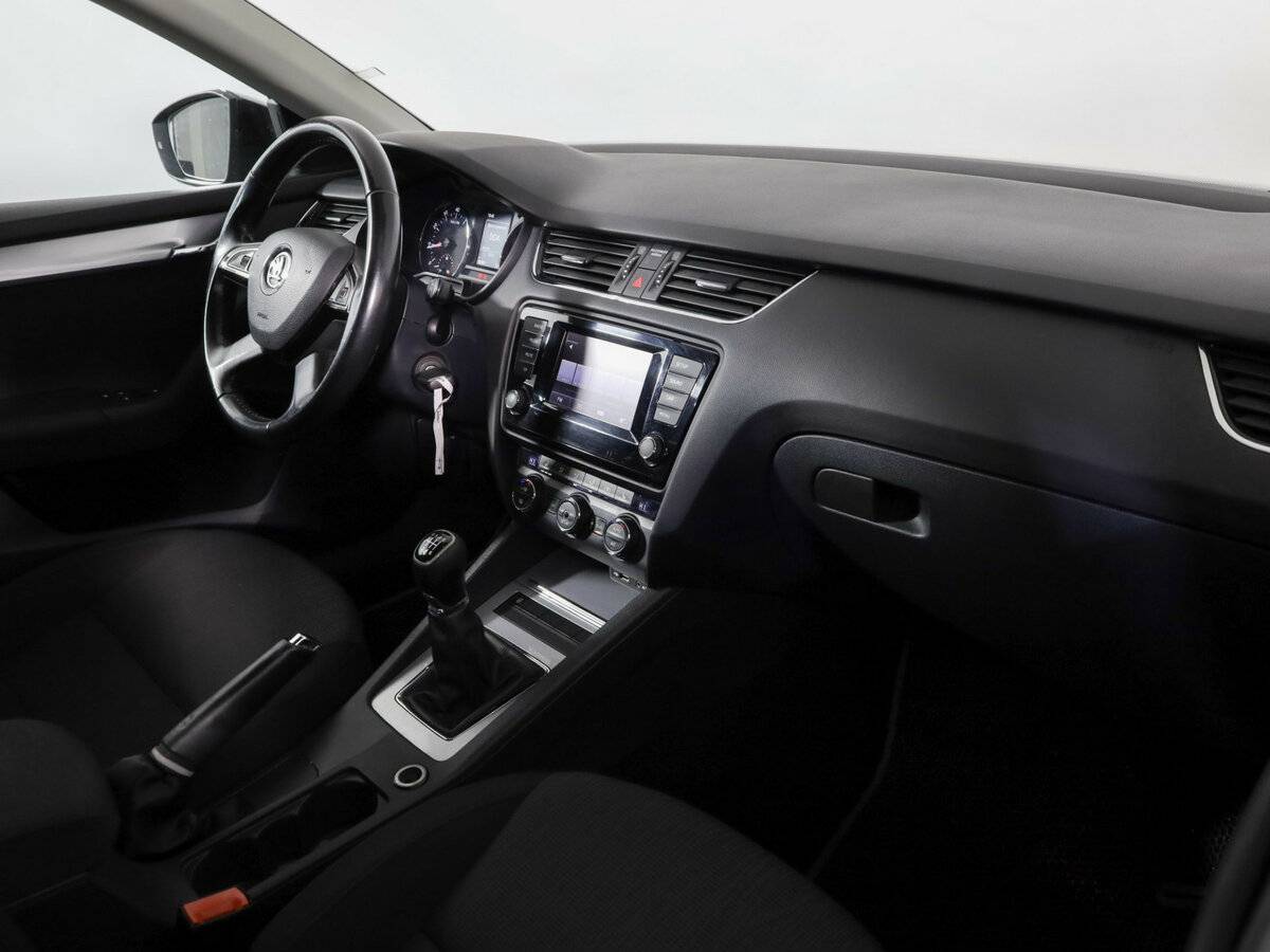 Skoda Octavia б/у, 2013, Механическая. Фото: #10