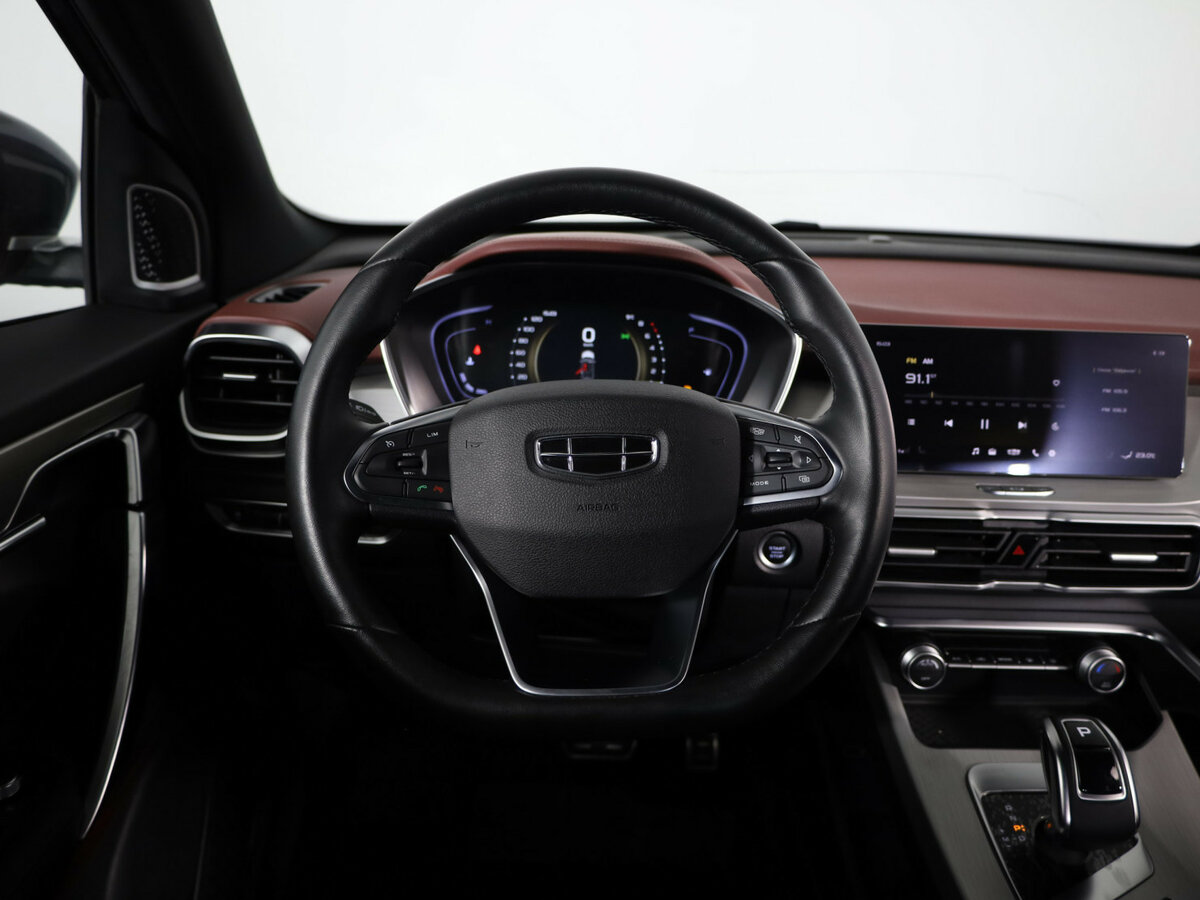 Geely Coolray б/у, 2022, Роботизированная. Фото: #9