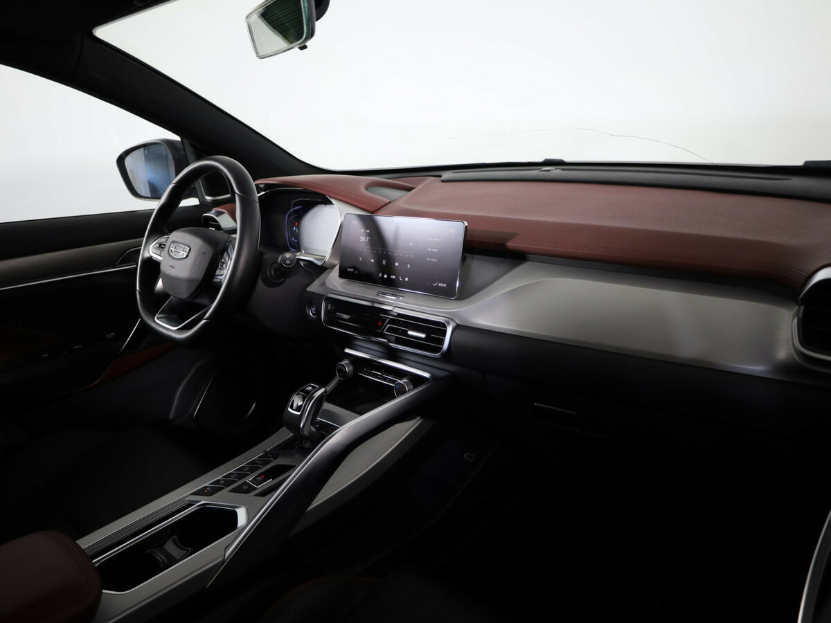 Geely Coolray б/у, 2022, Роботизированная. Фото: #10