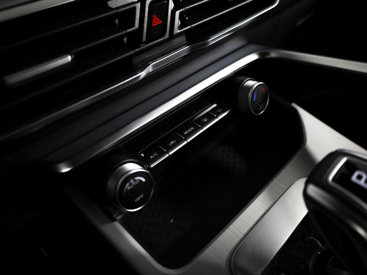 Geely Coolray б/у, 2022, Роботизированная. Фото: #20