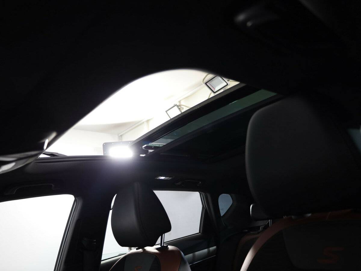 Geely Coolray б/у, 2022, Роботизированная. Фото: #25