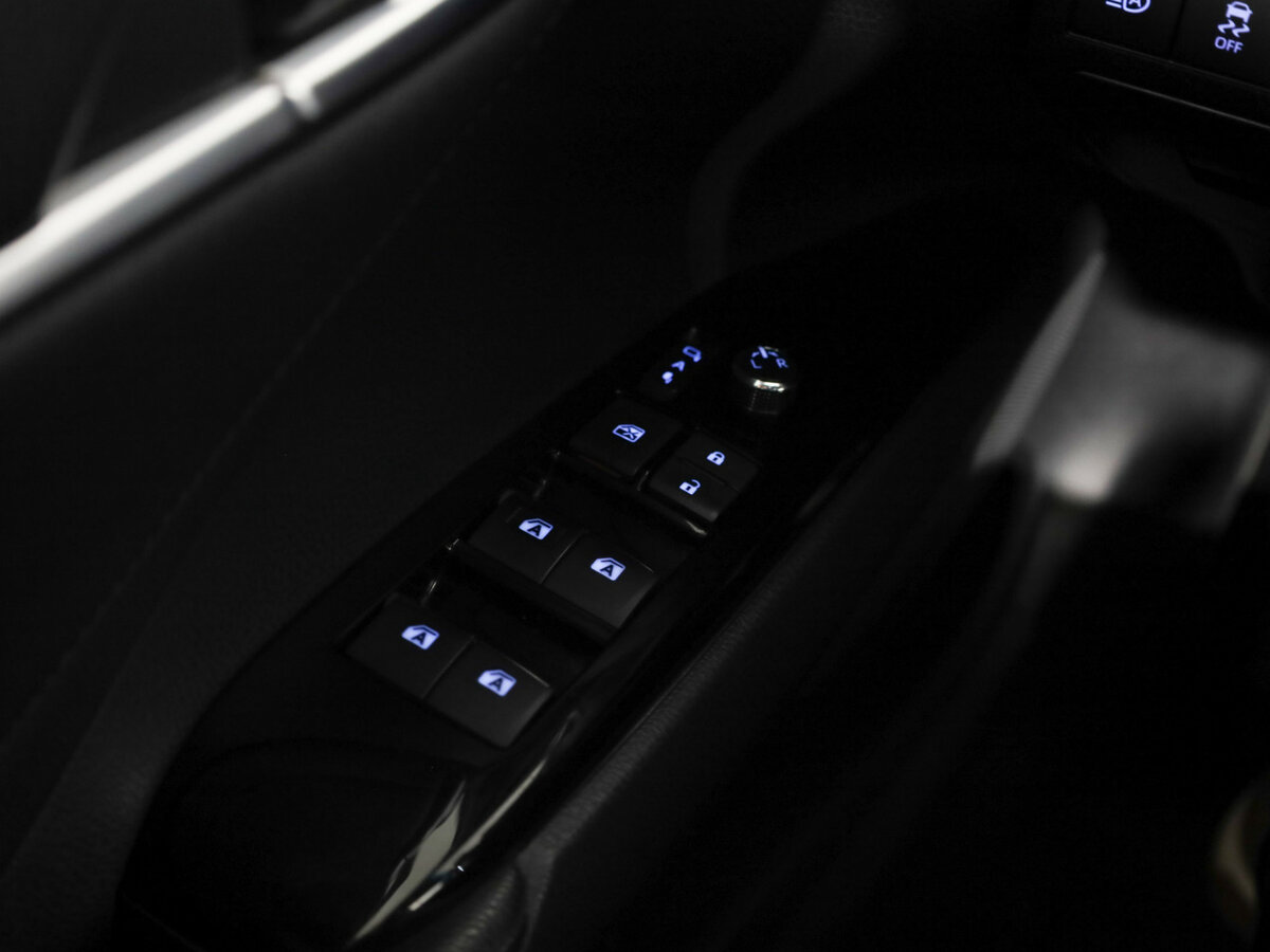 Toyota Camry б/у, 2021, Автоматическая. Фото: #18