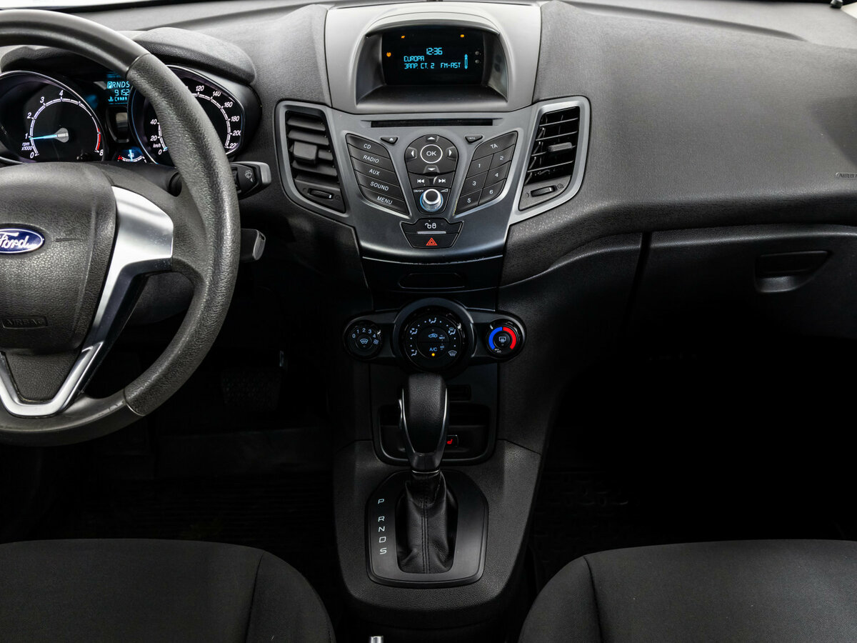 Форд Фиеста б/у, 2016, Роботизированная. Фото: #8