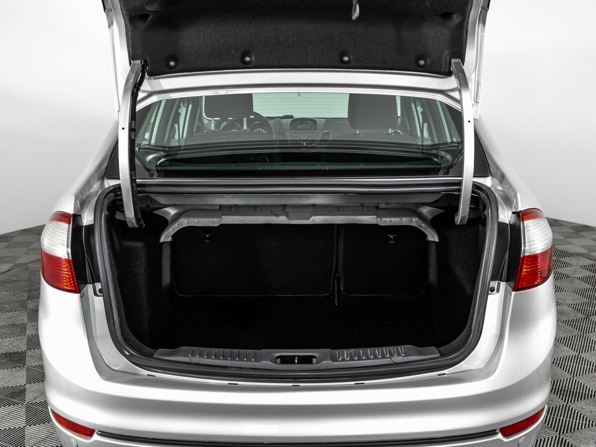 Форд Фиеста б/у, 2016, Роботизированная. Фото: #15