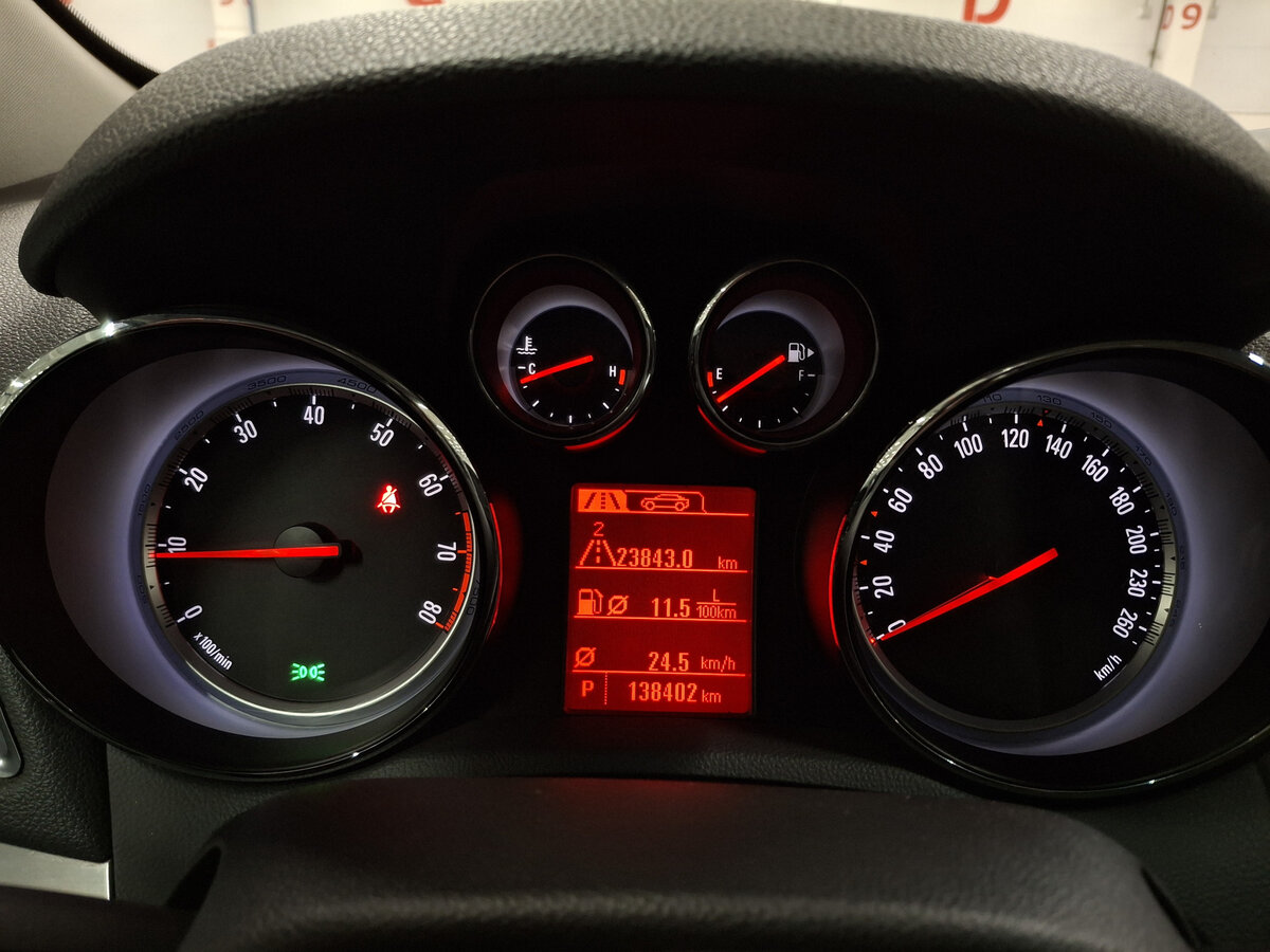 Opel Mokka б/у, 2013, Автоматическая. Фото: #12