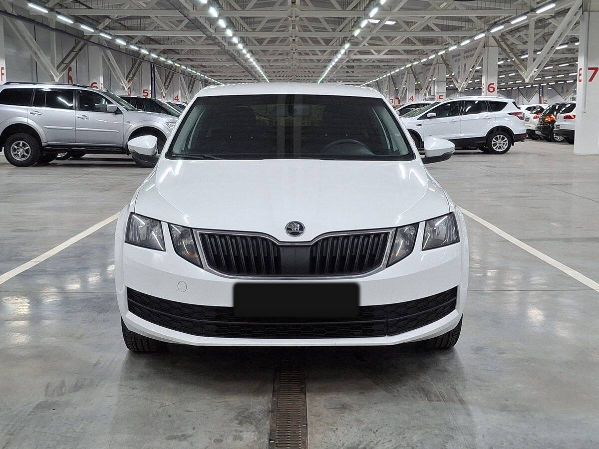 Skoda Octavia б/у, 2018, Механическая. Фото: #1