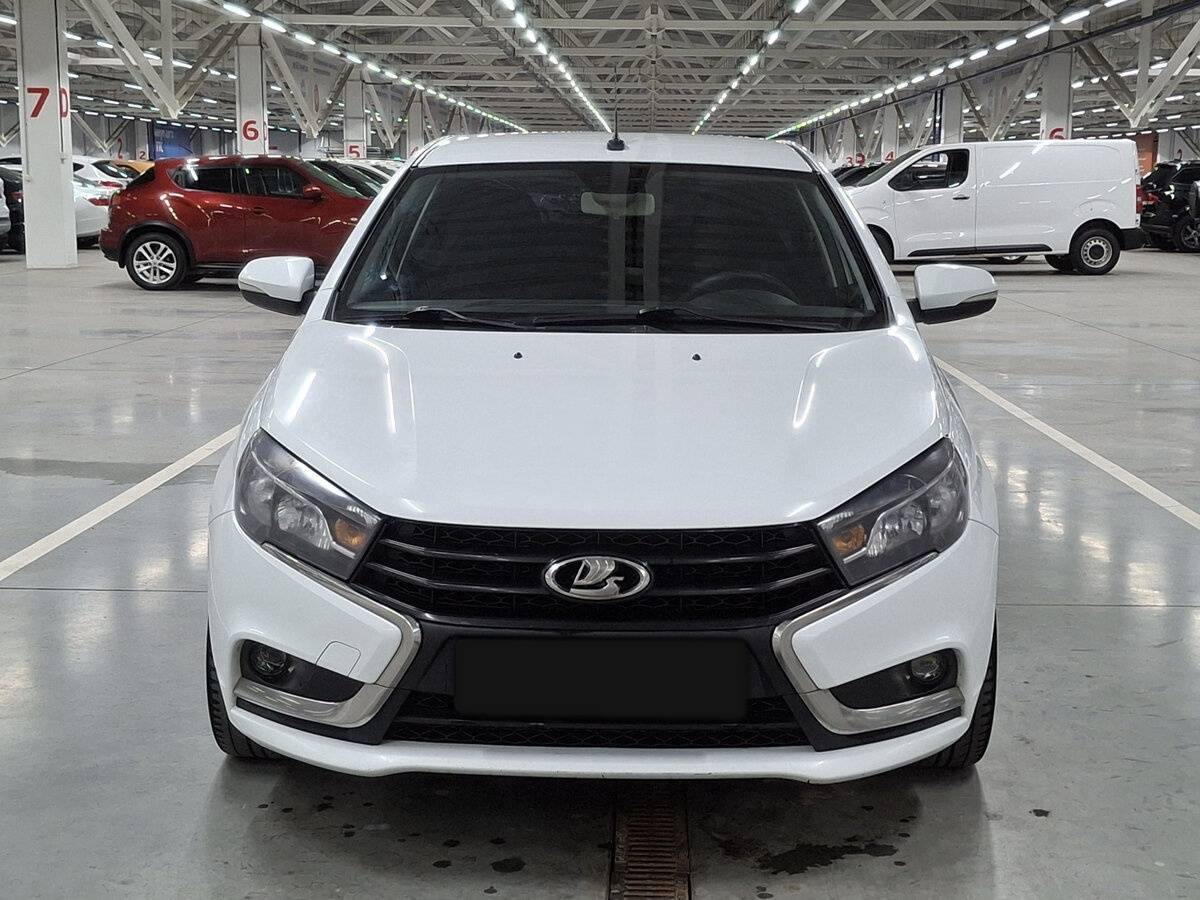 Lada (ВАЗ) Vesta б/у, 2017, Механическая. Фото: #1