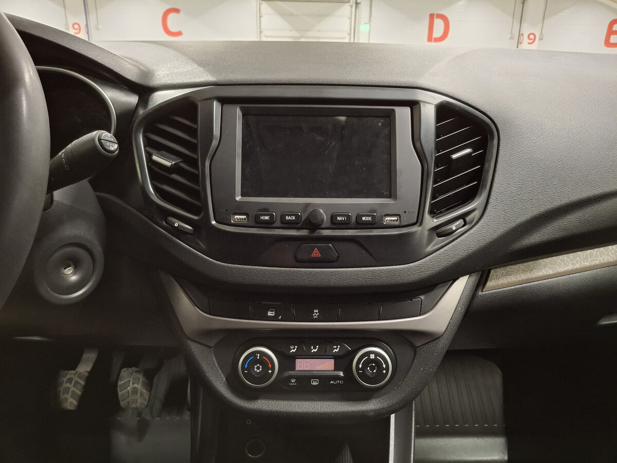 Lada (ВАЗ) Vesta б/у, 2017, Механическая. Фото: #14