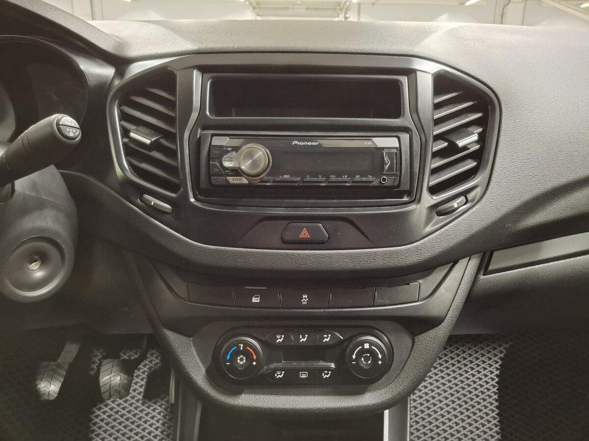 Lada (ВАЗ) Vesta б/у, 2019, Механическая. Фото: #14