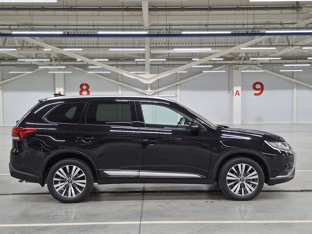 Mitsubishi Outlander б/у, 2020, Вариатор. Фото: #3
