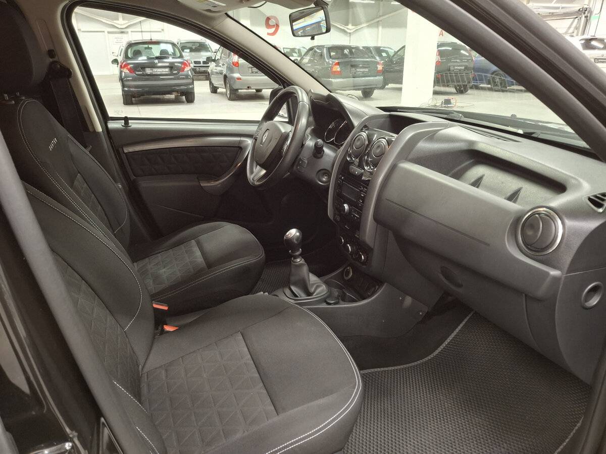 Renault Duster б/у, 2016, Механическая. Фото: #10