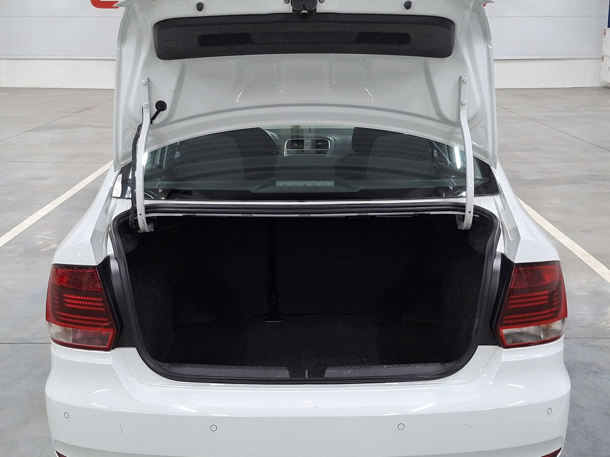 Volkswagen Polo б/у, 2019, Автоматическая. Фото: #8