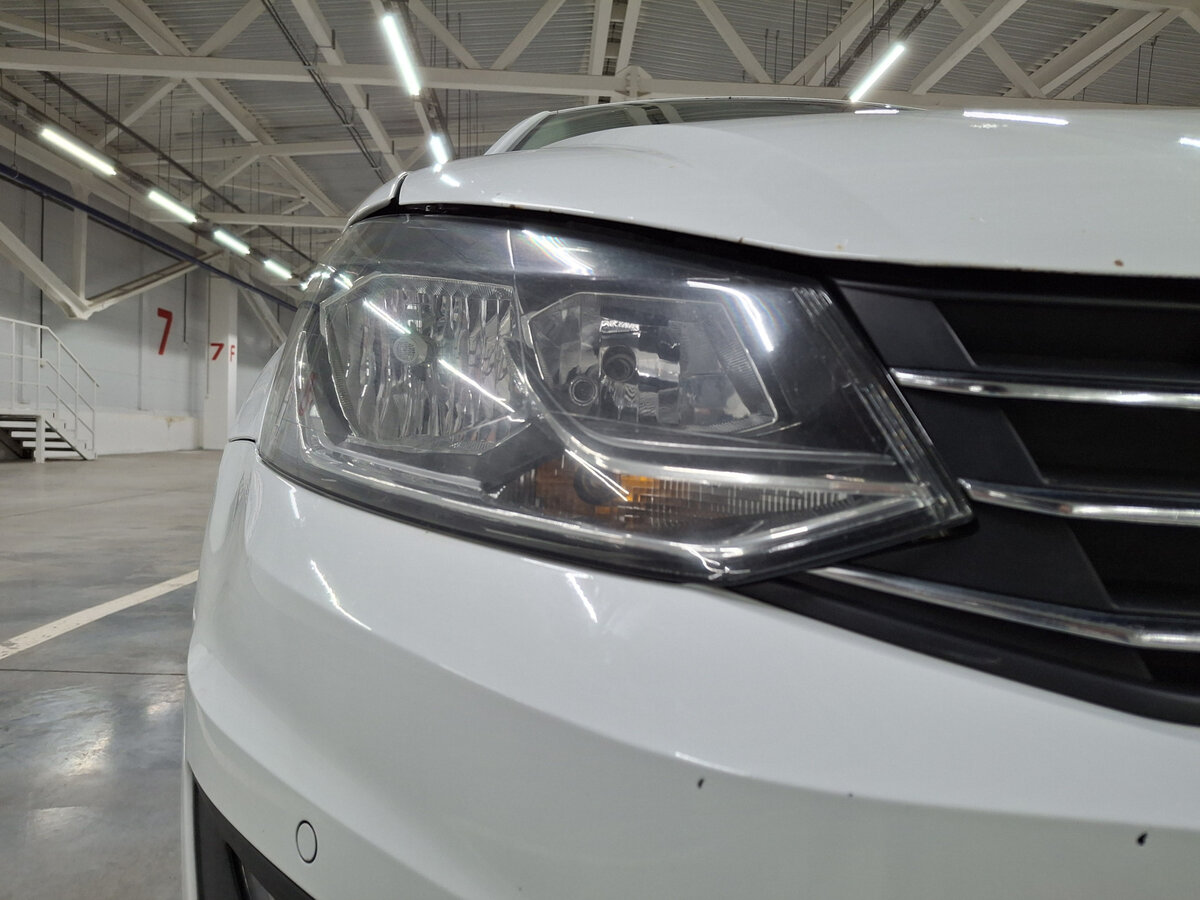 Volkswagen Polo б/у, 2019, Автоматическая. Фото: #15