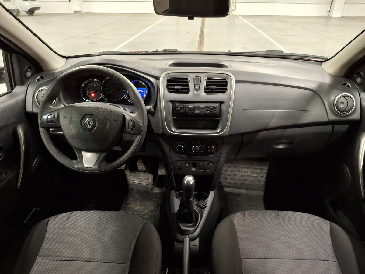 Renault Sandero б/у, 2017, Механическая. Фото: #13