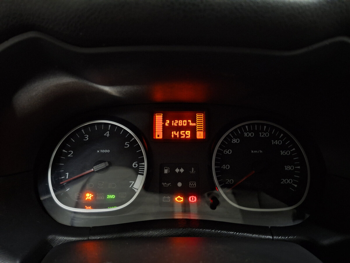 Renault Duster б/у, 2012, Механическая. Фото: #12